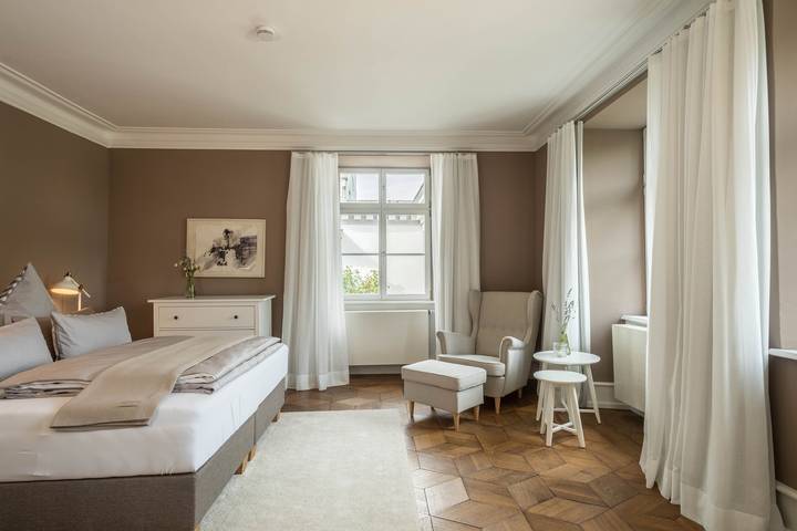 Ganze Wohnung, Schloss Kirchberg - Appartement Rosé in Immenstaad am Bodensee, Region Bodensee-Oberschwaben