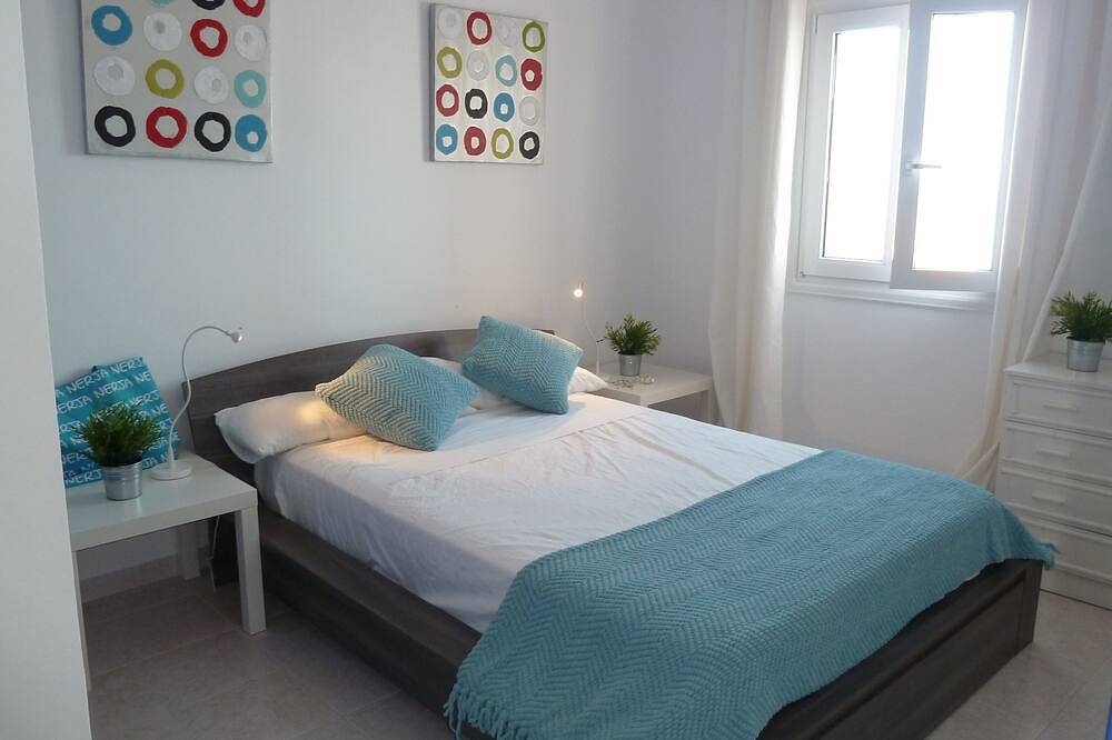 Hel lejlighed, Luxury penthouse with sea view of 85 m² + terrace / solarium of 65 m² in Torrox Costa, Torrox