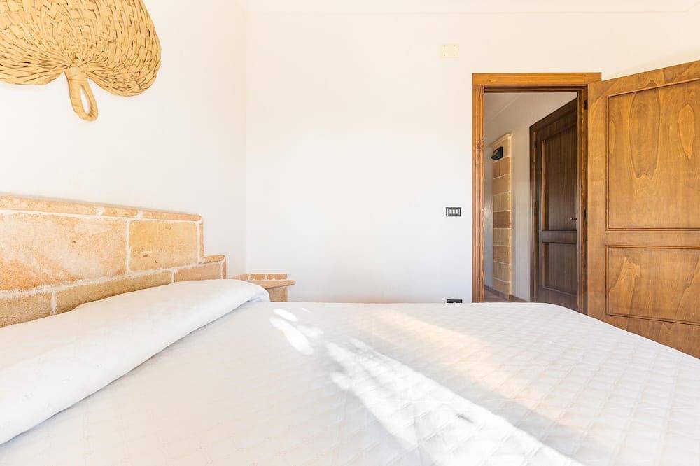Entire apartment, Villa Eden - Primo Piano By Barbarhouse in Campomarino (Apulia), Gulf of Taranto