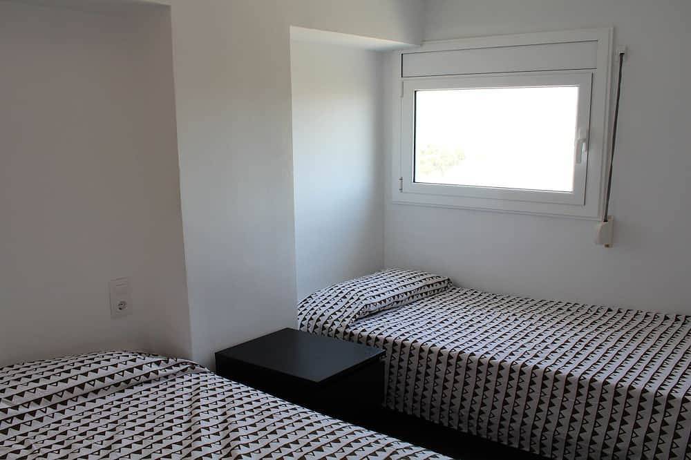 Entire apartment, Modern Apartment In 1st Sea Line With Sea And Mountain Views in Sant Salvador (Tarragona), el Vendrell