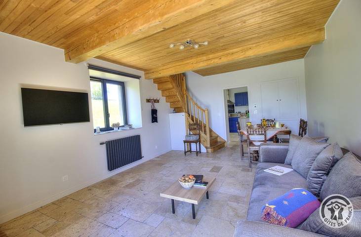 Gîte pour 4 personnes, avec jardin à Thurins - 3