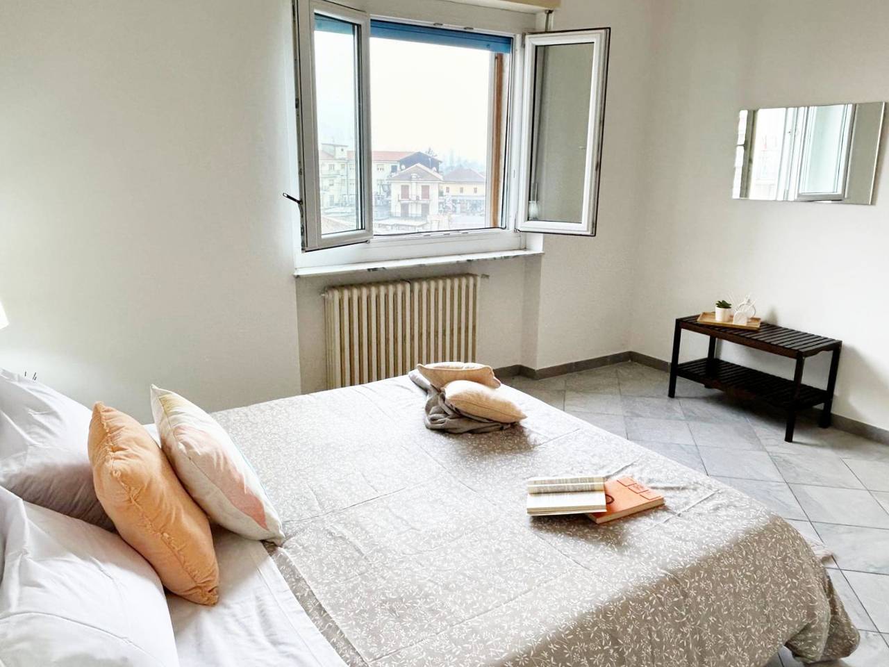 Hel lejlighed, Quick Home Binario Zero in Santhià, Vercelli Provinsen