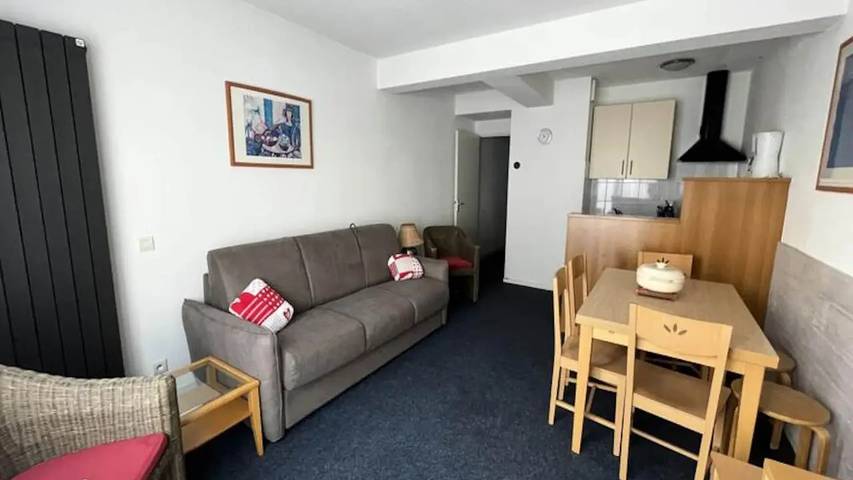 Chalet pour 7 personnes, avec Piscine dans Gourette - 3