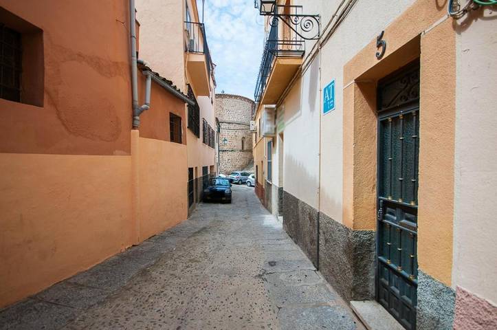 Apartamento para 7 personas, con Balcón además de Terraza y Vistas en Plasencia
