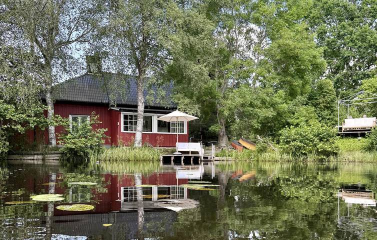 Ferienhaus für 6 Personen, mit Terrasse und Garten in Nyköping kommun