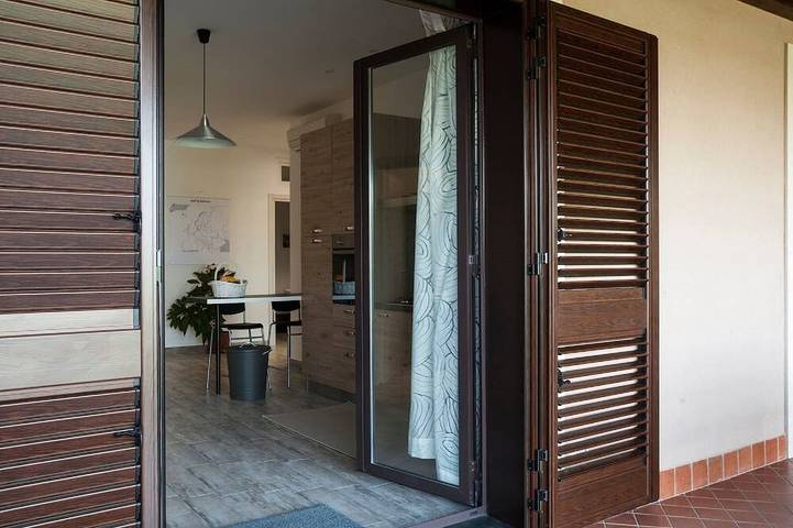 Casa vacanza per 4 persone, con terrazza e giardino nonché piscina in Santa Venerina