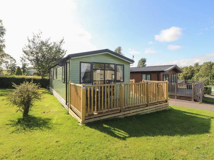Caravan for 6 people, with garden, with pets in Lancashire