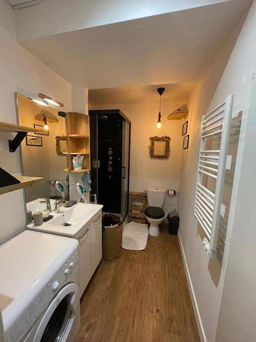 Appartement entier, One-Bedroom Apartment in Clairvaux-les-Lacs, Jura Francais