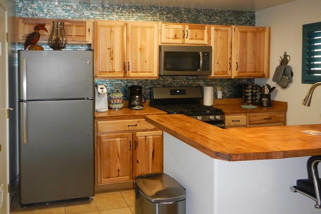 Tucson Home w/ Bbq & Patio, 5 Mi to ‘A’ Mountain! in Tucson, Pima County