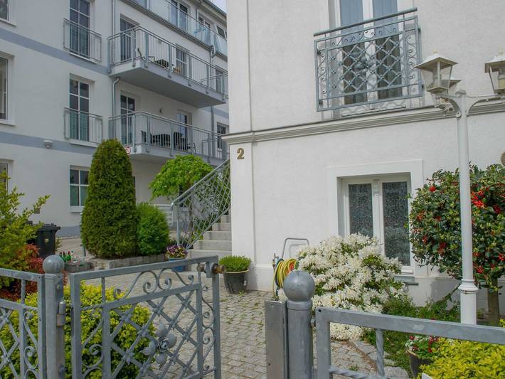 Ferienwohnung für 5 Personen, mit Balkon und Terrasse sowie Whirlpool und Sauna in Bansin