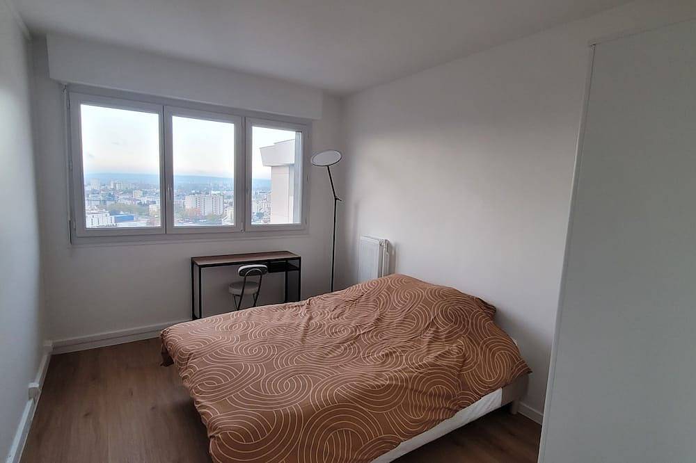 Ganze Wohnung, Nia Rent] Grand appartement avec parking privé au pied de paris- Stade de france in Épinay-sur-Seine, Seine-Saint-Denis