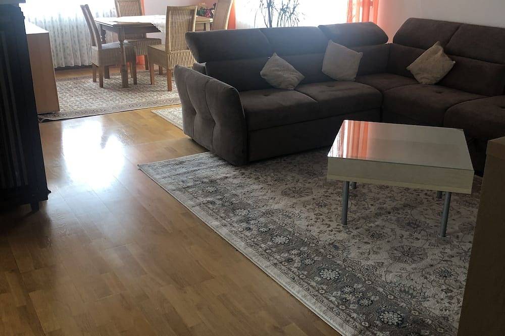 Entire apartment, Fewo \"reinhild\", Vermieter: Elfriede Kaminski, Geisenheim-marienthal in Geisenheim, Rheingau-Taunus-Kreis