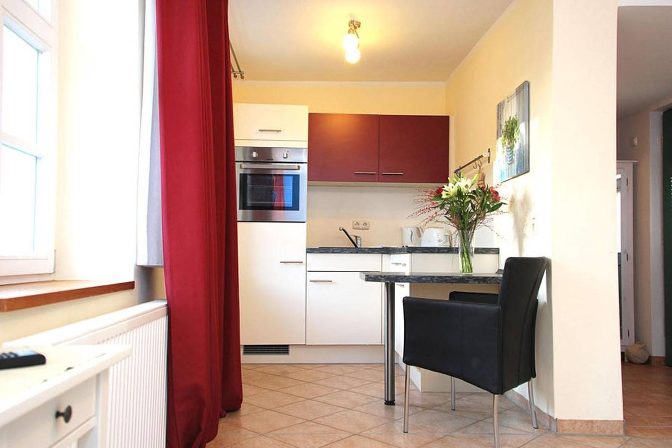 Ganze Wohnung, Achtern-Stems 3, kleine und ruhige Ferienwohnung für zwei Personen in Waldnähe in Prerow, Fischland - Darß - Zingst