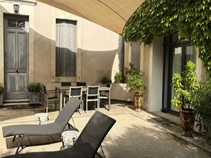 Gîte pour 8 personnes, avec piscine ainsi que jardin et terrasse dans Office De Tourisme Du Pays Des Sorgues Et Des Monts De Vaucluse - 3