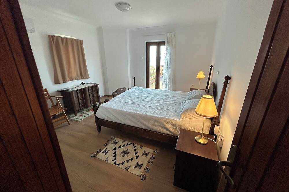 Tranquil 2-bedroom villa in Evia with Wifi, Ac in Euböa