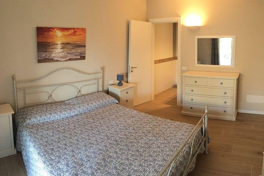 Entire apartment, D2 Ground Floor Apartment in Residence in Porto Pino Beach, Porto Pino