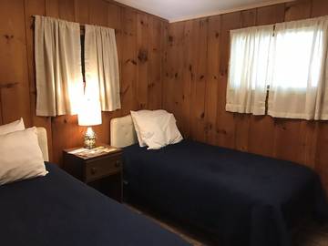 Log Cabin for 2 People in Meredith (NH), Lake Winnipesaukee, Photo 2