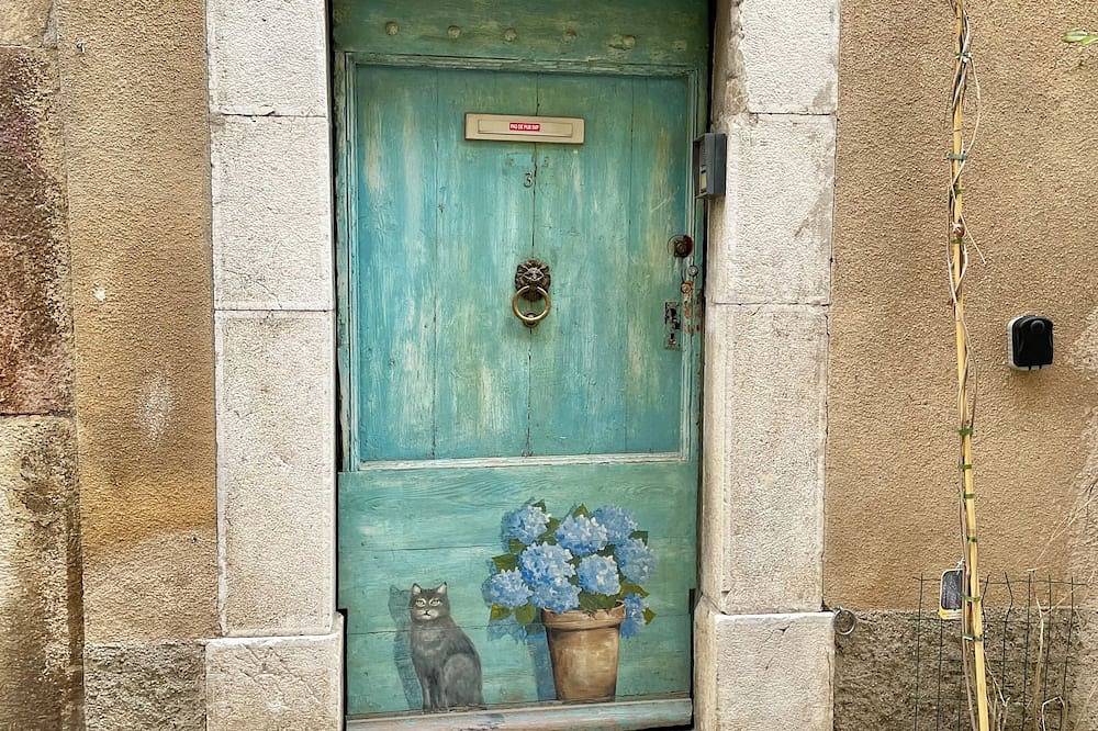 Cosy, charming townhouse in Valbonne Village (old town) in Valbonne, Côte méditerranéenne (France)