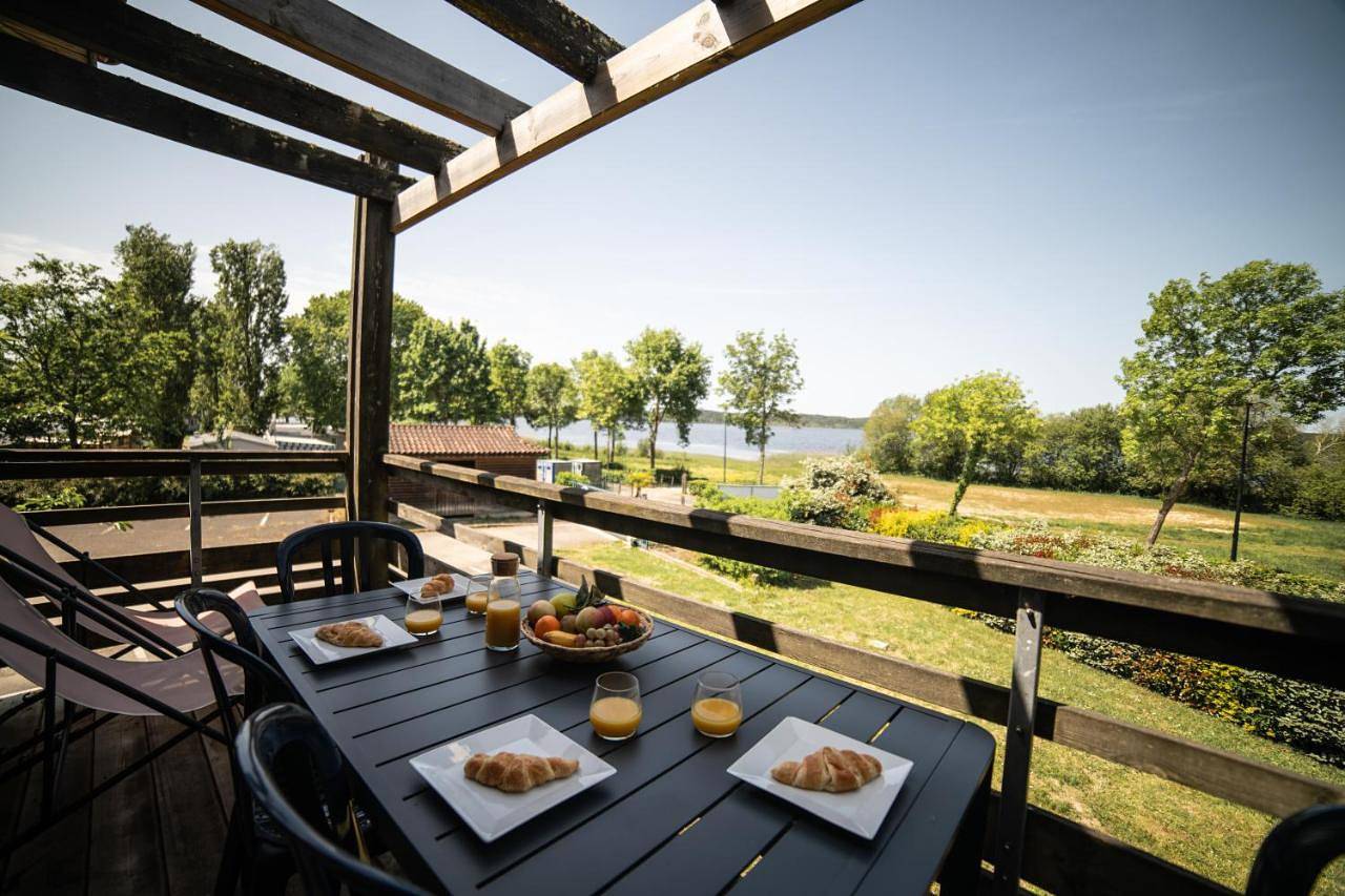 Appartement entier, Le Bellevue, 50m lac, piscine, parking, wifi, baignade surveillée in Aureilhan, Côte d’Argent