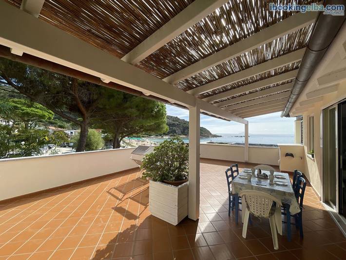 Apartamento vacacional entero, Apartamento de vacaciones para 4 personas con terraza in Spiaggia di Cavoli (Campo nell'Elba), Campo nell'Elba