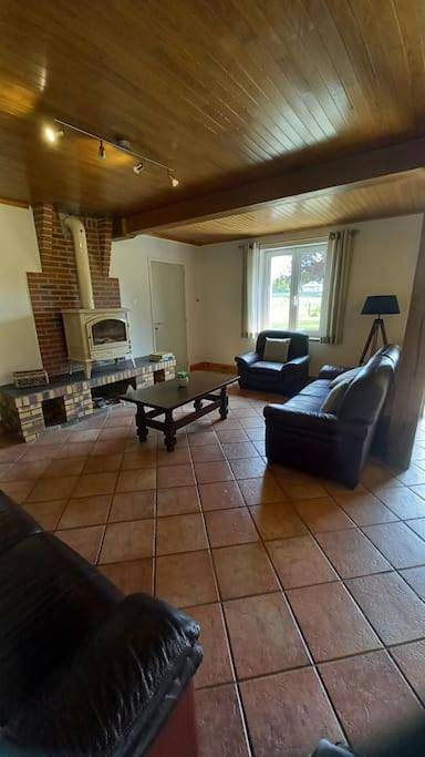 Three-Bedroom House in Colleville, Région du Havre