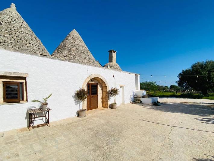 Maison de vacances pour 4 personnes, avec Jacuzzi et Terrasse ainsi que Jardin et Vue à Santa Lucia (Bari)