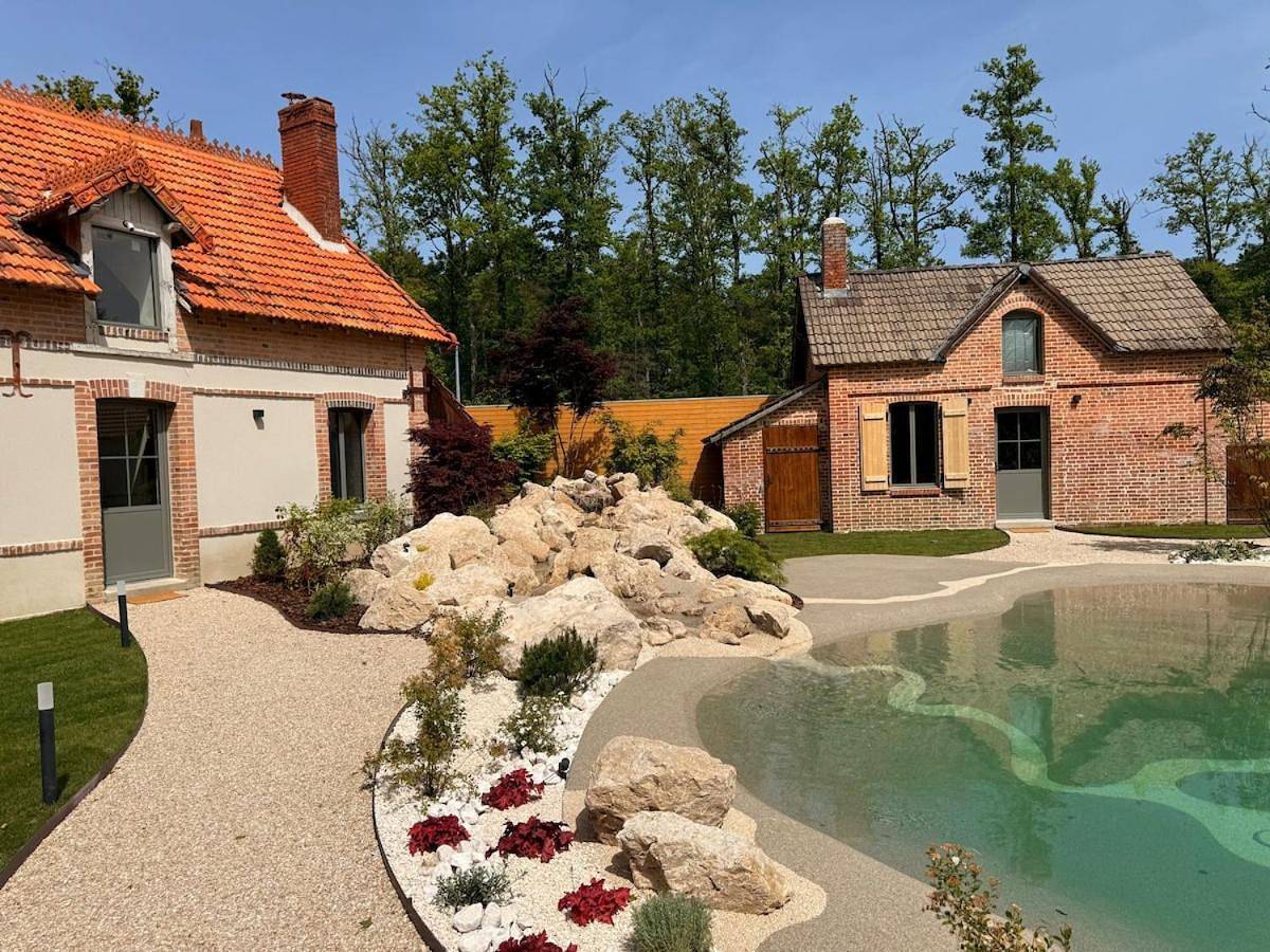Gîte unique avec piscine lagon et cadre idyllique in Chaumont-sur-Tharonne, Sologne