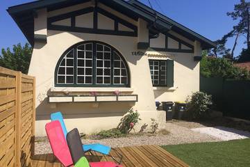 Gîte pour 8 personnes, avec terrasse et jardin dans Plage du Betey