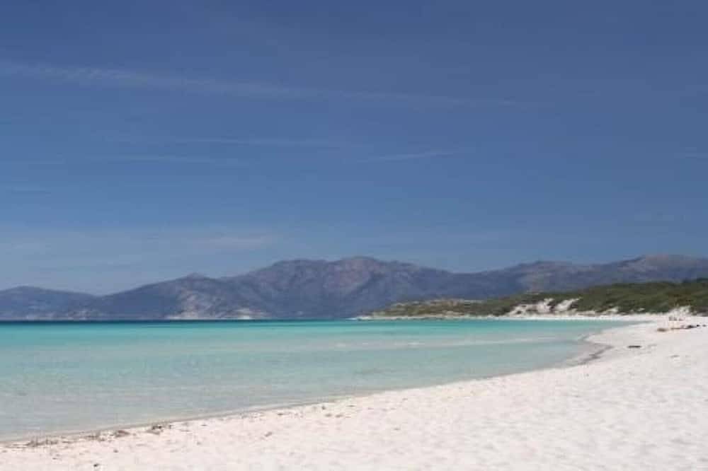 Geheel appartement, Villa El Bimbo op de begane grond in Pietracorbara, Cap Corse