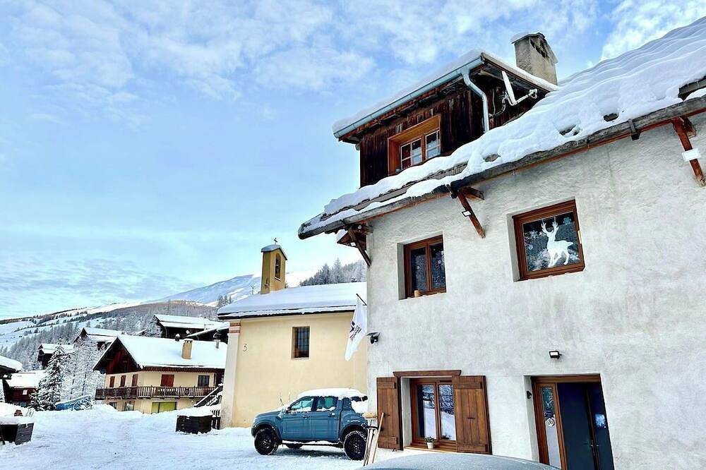 Entire apartment, Casa-La Lorraine joli studio dans chalet St-Véran in Saint-Véran, Queyras