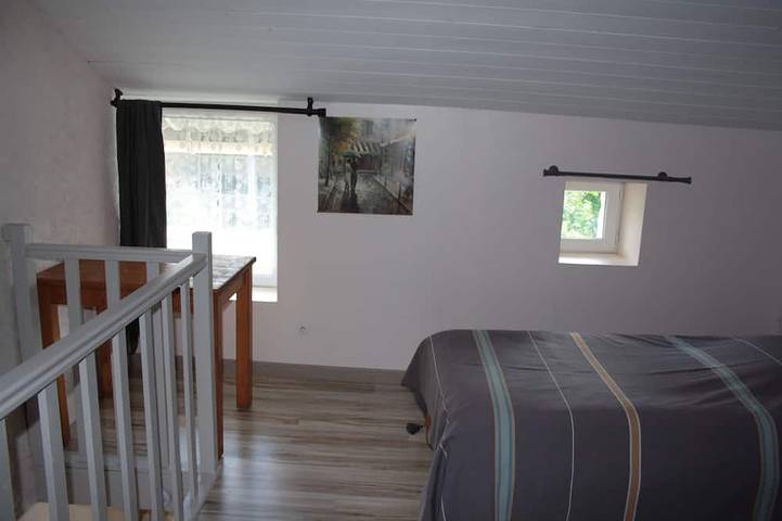 Gîte pour 6 personnes, avec terrasse et jardin à Vendeuvre-du-Poitou - 2