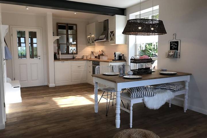 Ferienhaus für 6 Personen, mit Garten und Sauna sowie Balkon