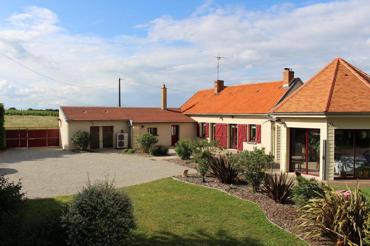 Appartement de vacances entier, Chambre Douceur Angevine in Lézigné, Région d'Angers
