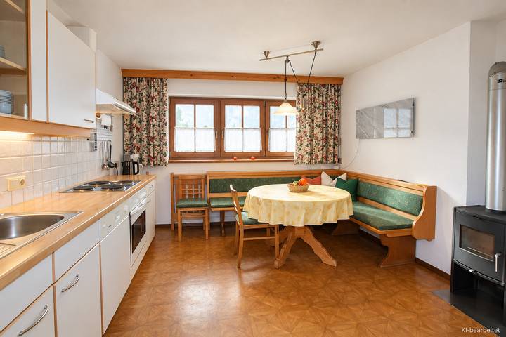 Ferienwohnung für 4 Personen, mit Terrasse und Garten sowie Ausblick in Wildschönau