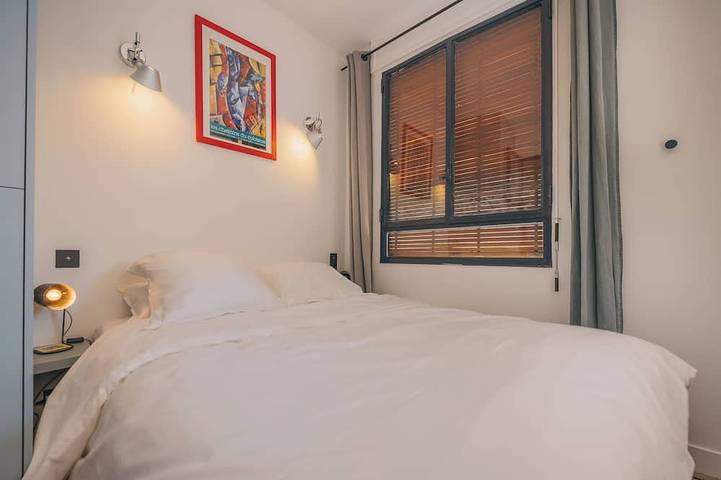 Appartement entier, Fully equipped 1Br In central Neuilly 5 minutes from Sablons metro in Neuilly-sur-Seine, Hauts-de-Seine