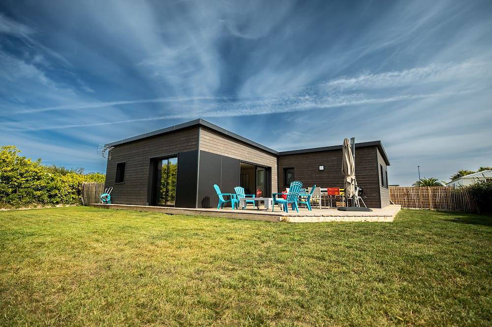 La Cabane du Billou, Maison en Bois à 200 m D'une Plage de Sable fin in Le Dossen, Santec