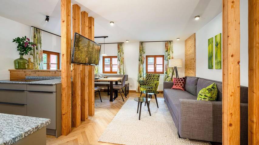 Ferienwohnung für 4 Personen, mit Sauna und Balkon sowie Ausblick und Garten in Öblarn