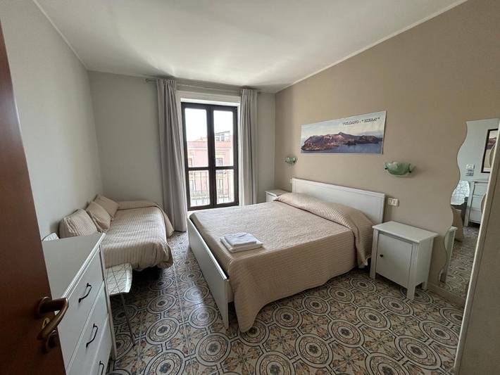 Chambre d’hôte pour 3 personnes, avec balcon, animaux acceptés à Milazzo - 2