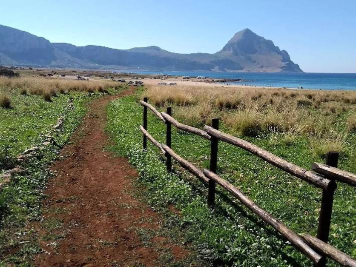 Location de vacances pour 5 personnes, avec jardin dans Macari - 2