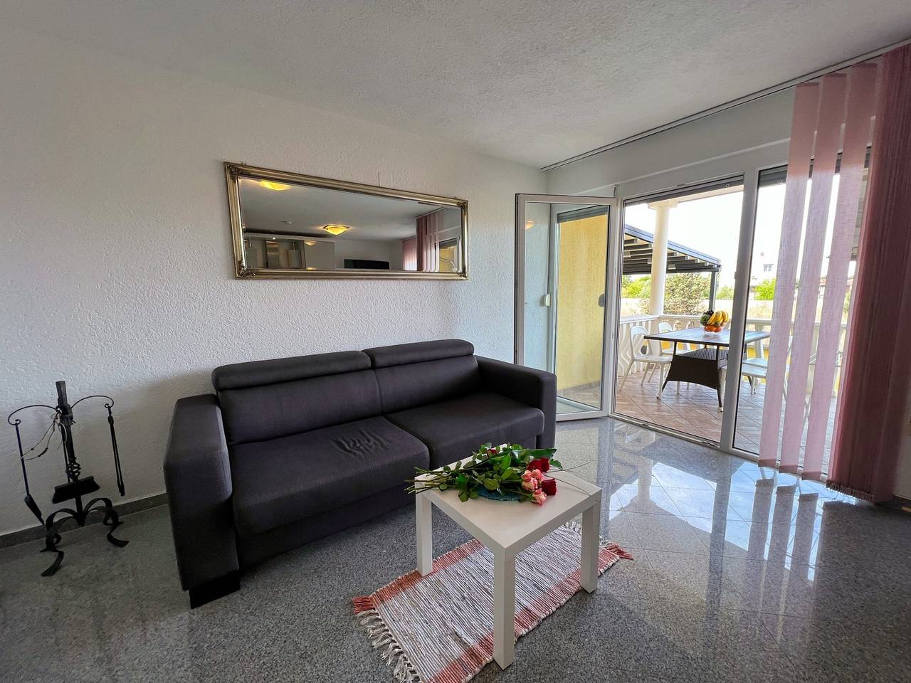Ganze Wohnung, Ferienwohnung in Zaton (Zadar) mit Terrasse, Klimaanlage, W-Lan, Waschmaschine (4141-1) in Nin, Zadar