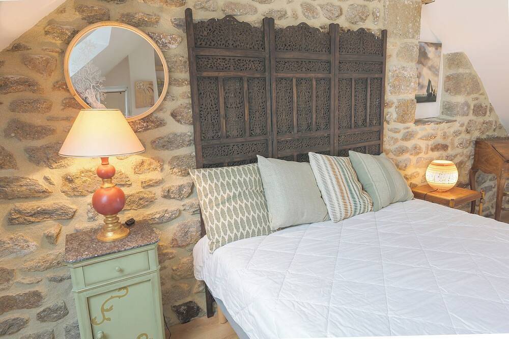 Mer et campagne  maison de charme parc de 3000 m2 in Créhen, Région de Dinan