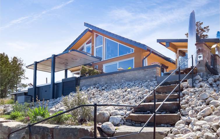 Ferienhaus für 8 Personen mit Garten in Åmli
