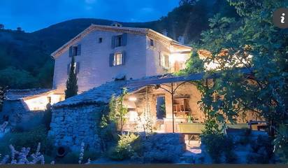 Gîte pour 13 personnes, avec piscine et jardin, animaux acceptés à Saint-Ferréol-Trente-Pas
