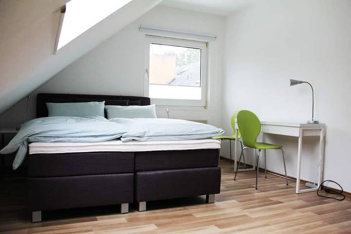 Ferienwohnung für 8 Personen, mit Balkon und Garten in Spandau - 4