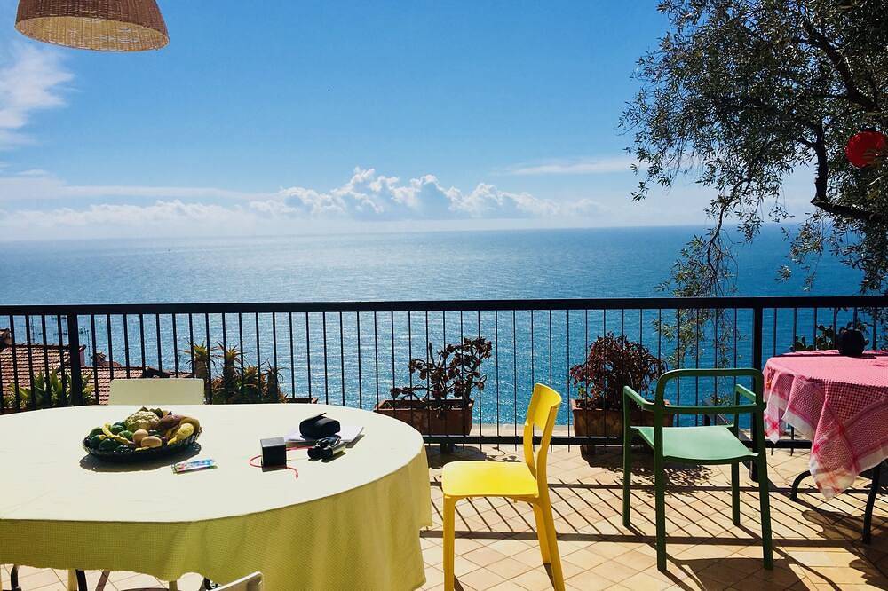 Appartamento intero, Un sogno sul mare in Grimaldi (Ventimiglia), Ventimiglia