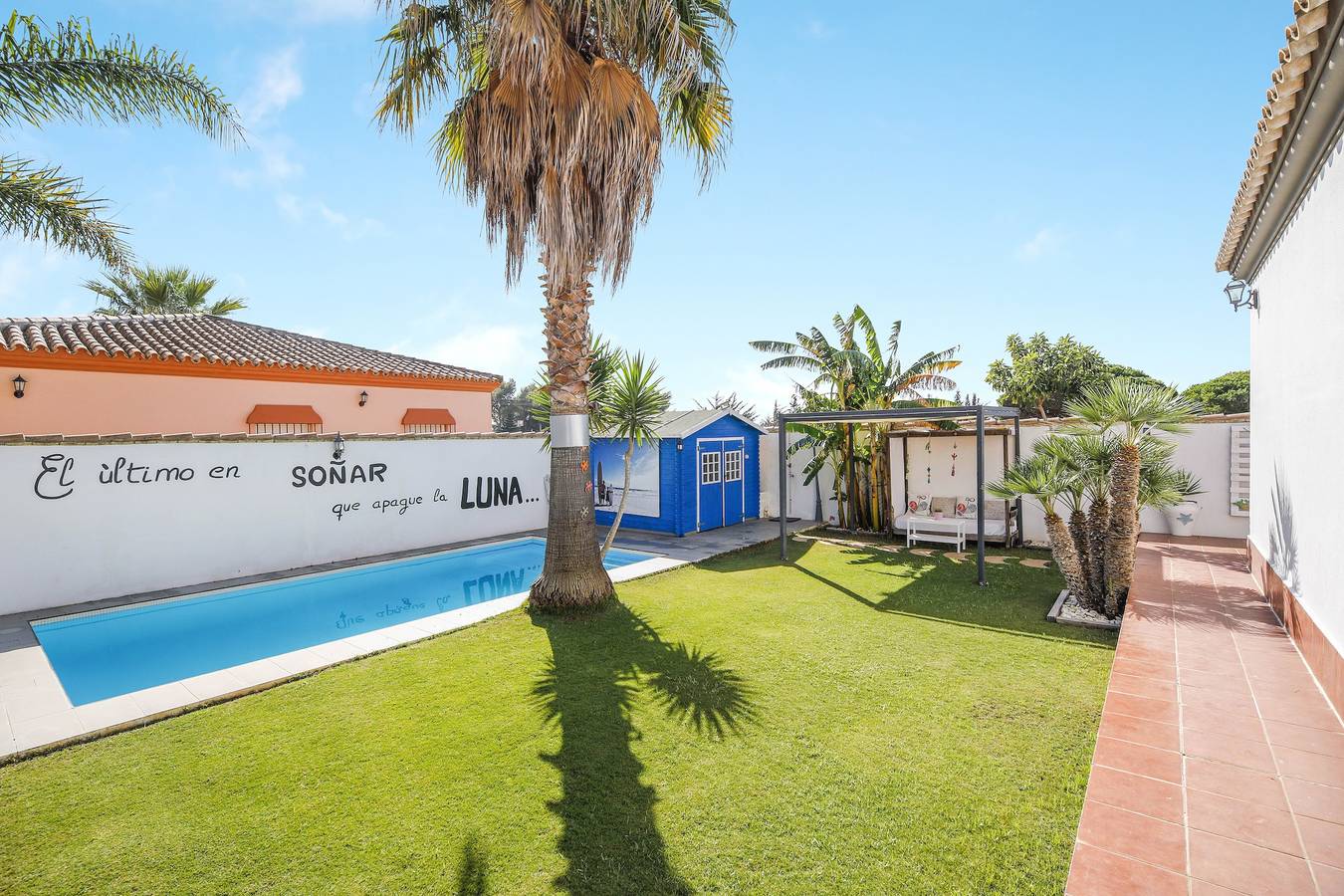 Familienfreundliches Chalet mit privatem Pool und Klimaanlage in Chiclana de la Frontera, Costa de la Luz