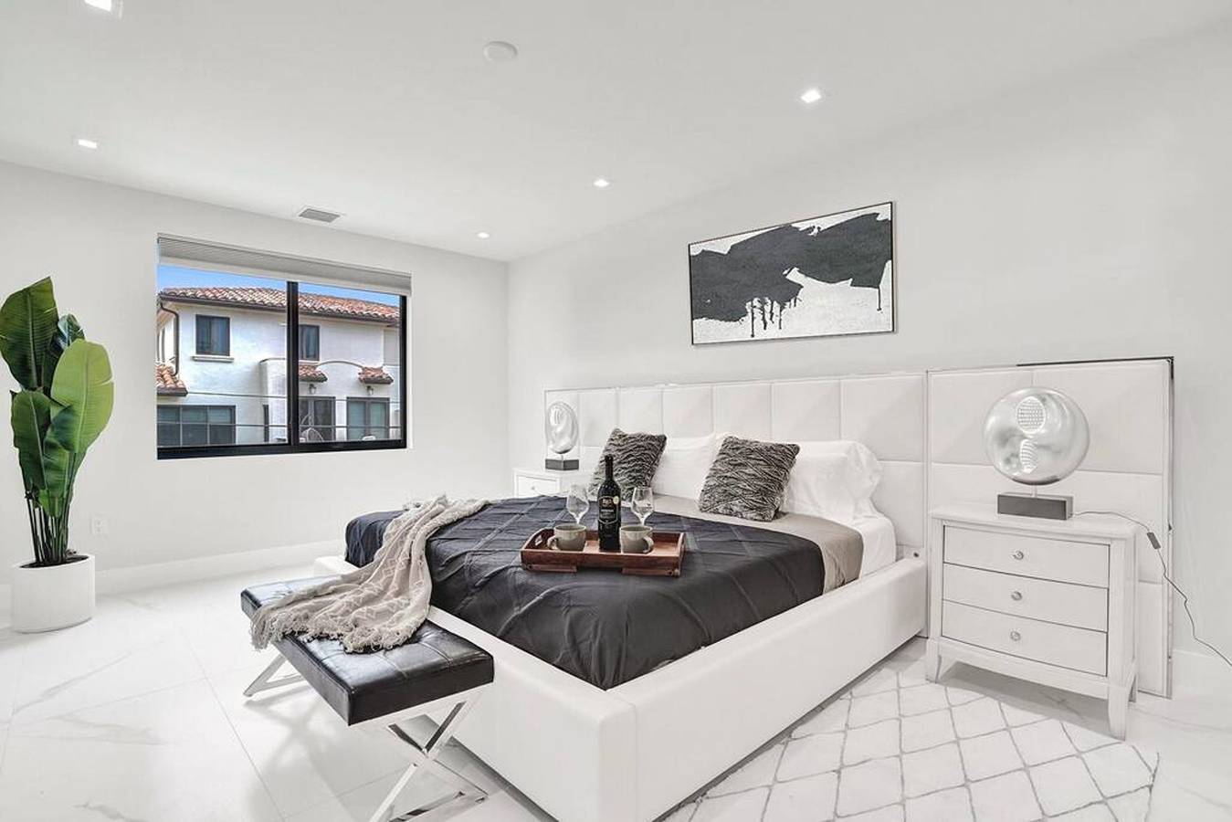 4Br w htd Pool Walk to Las Olas 5mins to Beach in Fort Lauderdale, Broward County