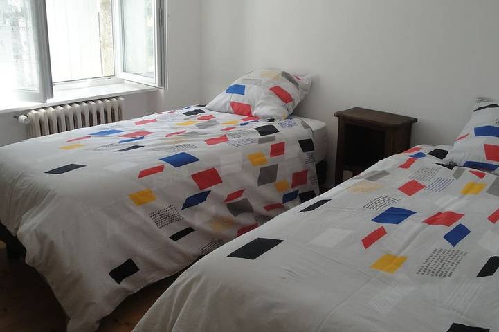 Location de vacances pour 6 personnes, avec jardin à Henvic - 4