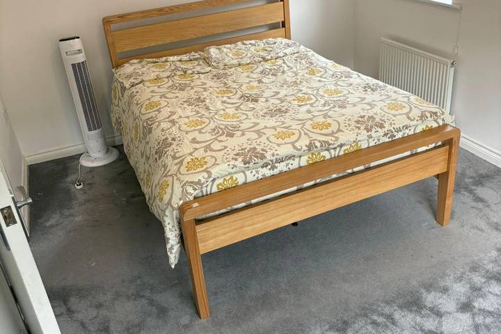 Holiday home for 5 people, child-friendly in Manchester