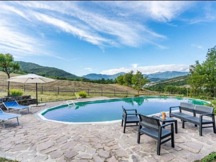 Casa vacanza per 12 persone, con giardino, con animali domestici in Emilia Romagna